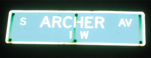 Archer Avenue street sign